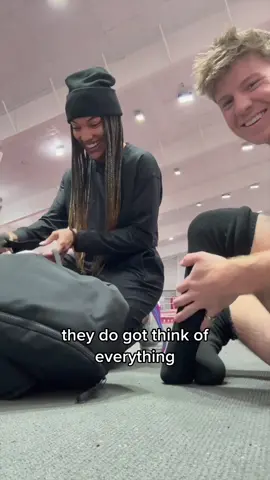 The realization at the end was so funny 😂 #design #athlete #whatsinmybag 