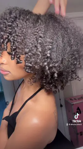 We all love a curly girl 💞✨ #naturalhaircommunity #BlackTikTok #fypシ #fyp #naturalhair 
