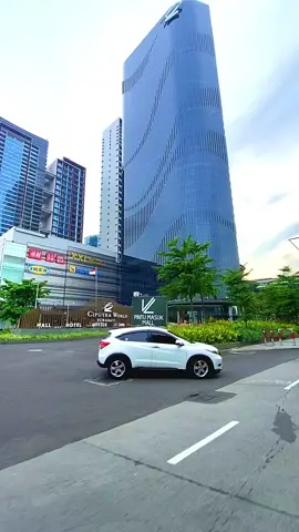 Vibes surabaya barat kalo sore emang gaada obat😍, nduwe kenangan opo rek ndek jalanan iki?😅 #fyp #fypシ #fypdongggggggg #exploresurabaya #infosurabaya #surabayatiktok #viral #surabaya #gwalk#citraland  