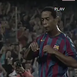 البرازيلي الافضل بالتاريخ #رونالدينهو #ronaldinho #football 