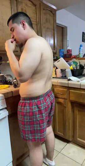 “Tongs prank”😂🤣#fyp #viral #comedy #hilarious #positivevibes #unexpected #lmao #wow #couples #lol #prankwars #funnyvideos #fun #omg #dang #surprise 