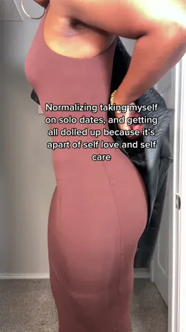 Take yourself out on that date ladies! Get all dressed up and own wherever you walk into. Thank me later 🤎 #selflove #SelfCare #nakedwardrobe #bodypositivity #dallasinfluencer #naturalhairstyles 