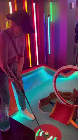 Puttshack Miami⛳️🎉❤️ The food, view & games combined makes this one of my new fav spots to enjoy with friends! #miami #thingstodo #travel #explore #minigolf #fun #games #reccommendations #fyp #fy #foryou #foryoupage 