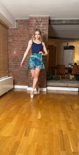 Dancers doing this trend 🩰 Dc: @Sky Sky #alisoneager #dance #dancer #happydance #happy #prettygirlswalklikethis #prettygirls #mileycyrus #pointe #enpointe #balletskirt #alisoneagerdance #alisoneagerdance #blueauroraskirt #blueaurora #pointeshoes  