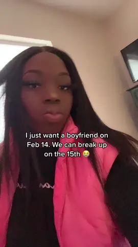 I just want the roses and the teddy bear  #ValentinesDay 