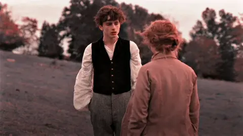 ويخذلك من أخبرتهُ أنك اكتفيت من الخُذلان 🚶‍♂️💔 #اكسبلور #منشن #اكسبلورexplore #تصميمي #مشاهير_العالم #foryou #اكسبلور #fyp #ستوريات_حزين #destacame #viral 