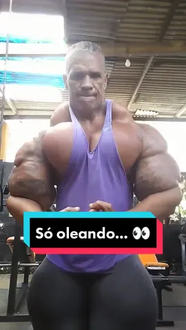 Só óleo esse treino! 👀🛢️😳😮😲🤢🤮😅😂🤣 #fit #Fitness #musculo #musculos #gym #gymtoks #treino #treinoemcasa #academia #meme #memes #memesbr #synthol #training #muscle #muscles #natural #reels #fypage #fyp #fy #4upage #4u 