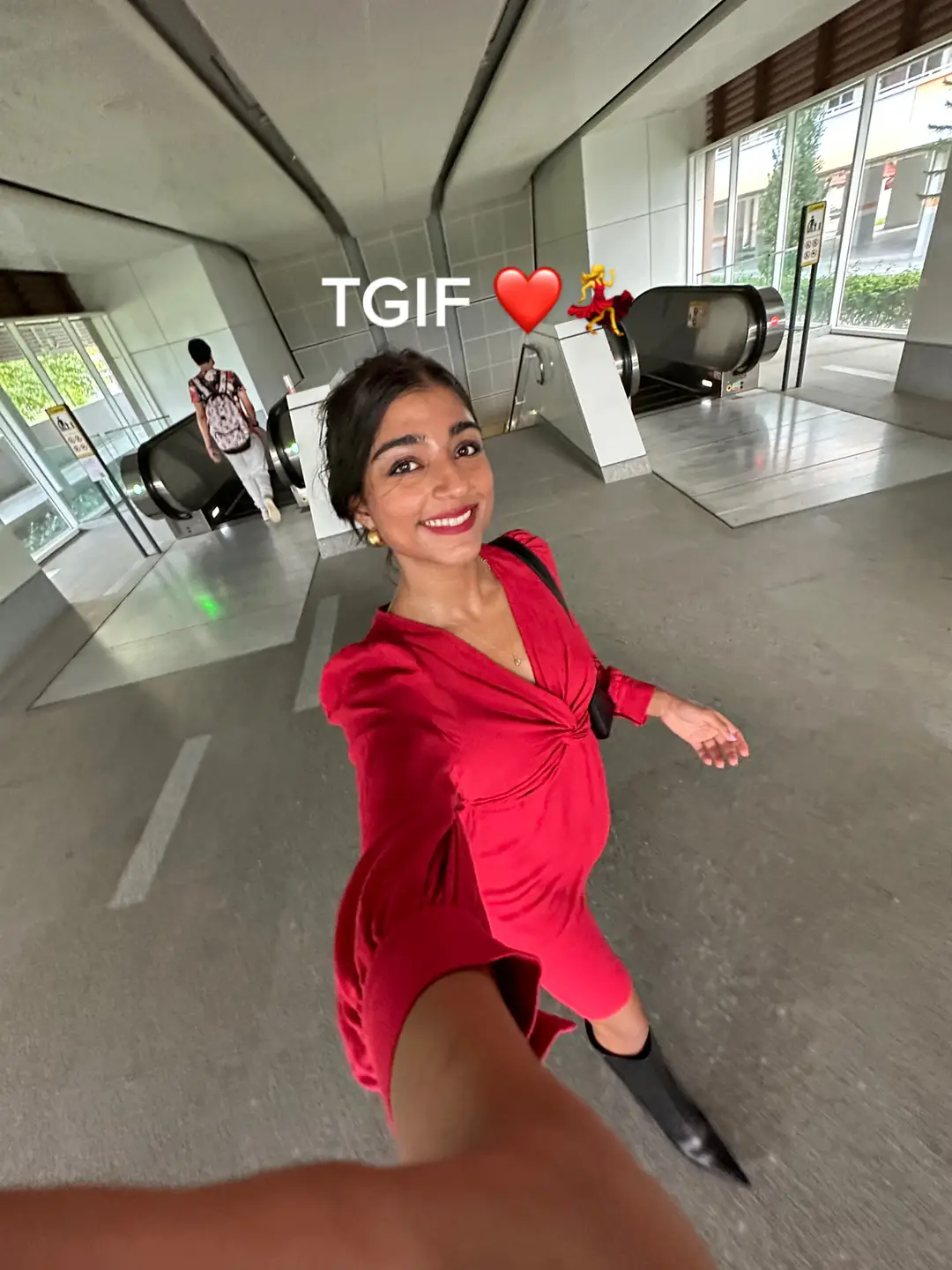 is red my colour?? 😳