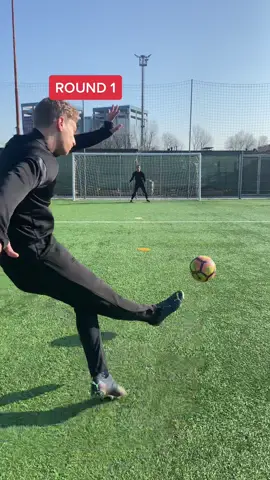 Ig: GKICKERZ_ 🔥#football #viral #foryou #tiktokcalcio #goalkeeper #footballplayer #gk #perte #fypシ 
