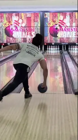 shpeed 🥶 #bowling #satisfying #viral #fypシ #asmr 