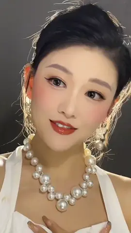 Make-up magic #makeup  #magic #disguise #beauty #chinese #china 