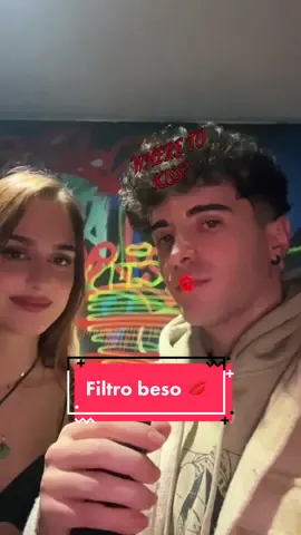 Filtro beso en mi Instagram: SergioEleven 💋 #kissorslap #besoocachetada #ligar #filtro 