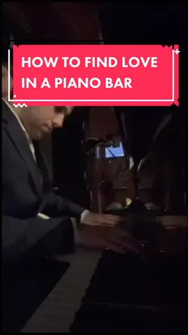 Suddenly all heads turning like 😳 #lalaland via: @Ben Dunnill 