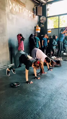 Olahraga seru bareng kawan baru #lampung #olaraga #workout #bandarlampung 