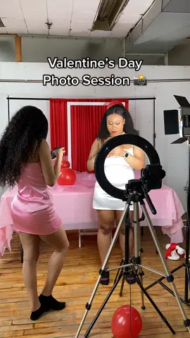 In the studio today 📸 • • • #ReadySetLift #blackgirlphootshoot 