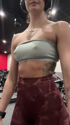 please wait till end #bodybuilding #ReadySetLift #gym #fyp #gymcouple 