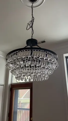 She’s a keeper #diyhome #diningroommakeover #chandelier 