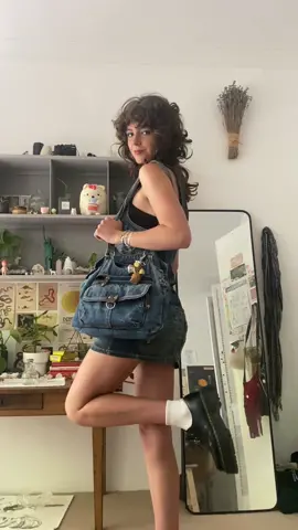 todays fit check triple denim 💌 #mystyle #outfit #outfitideas #2023 #zyxcba #abcxyz #foryou #downtowngirl #pinterestoutfit #pinterestaesthetic #pinterestoutfitinspo #outfitinspo #grunge #rockstarvibe #shag #doubledenim #vest #vintage #y2k #y2kaesthetic #fashion #fashiontiktok #secondhandfashion #thriftflip #thriftedclothes #denimbag 