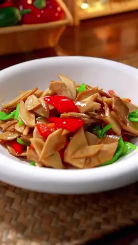 Try this Chinese dish. The vegetables taste like meat.#yummy #chinesefood #delicious #chinesefoodlover #homecook #Recipe #homecooking #china #cooking #foryoupage #foryou #chinesecooking 