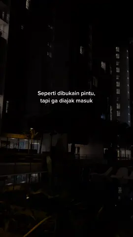 Hanya sebatas penyambut tetamu aja ke rumahnya #fyp #quotes #xyzbca #feelings #galaubrutal #fypdongggggggg #sadvibes #hts #galauquotes 
