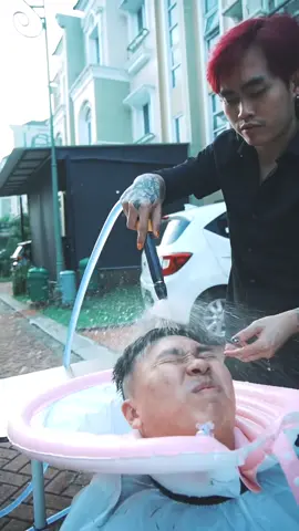 Replying to @Thomas JADI PROFESI APA LAGI ?! #fyp #barbershop #capster #fakesituation 