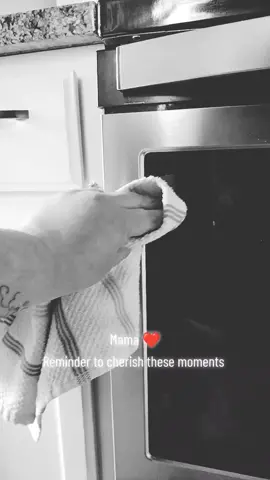 Mama's remember we only get to do this stage once ❤️ soak it up ❤️ #mama #baby #babymama #sahm #CleanTok #organization #onlylittleonce #pilesoftoys #kids #messytiktok #cleanwithme #stayathomemom #fyp 