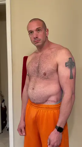 Wow I really needed that shave  . . . . . #bodybuilding #bodybuilder #transformation #bodytransformation #cardio #gym #GymLife #flex #gymmotivation #workout #workingout #muscle #muscles #lean #manscape #Fitness #fitnessmotivation #houston #houstontx #cypresstx  #gymadvice #veins #vascularity #shave #fitnessjourney #weightlossjourney #abs #core #tummytuck #abdominoplasty 