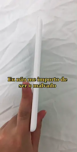 Ai ai, esse Mav @editoraflyve #livros #livrostiktok #livroscheck #livrosderomance #livrosnacionais #damonsalvatore 