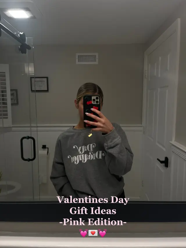 Love all of this🫠 #valentinesdaygiftideas #valentinesdaygift #valentinesday2023 #giftideasforher #pinkgift #pinkgifts #newbalanceshoes #skimshaul #uggslippers #tnasweatsuit #anthropology #daestylingcream #smallinfluencer #valentinesdayhaul 