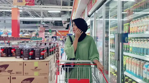 nyenye akhirnya comeback jg 😾