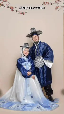 Prewedding HS Fotografi 🏠: #ministudiohsfotografi  📞 : 0878 8881 5025 (Sinta) . . #prewedmurah #prawed #prewedmurahjakarta #prewedjakarta #prewedjakartautara #preweddingjakarta #preweddingjakartautara #preweddingmurah  #preweddingphoto  #inspirasiprewedding  #prewedindoor #prewedindoorjakartautara  #prewedindoorjakarta #fotostudiojakartautara #studiofotojakarta #studiofotojakartautara #studiofototanjungpriok #studiofotokoja #studiofotomurah #prewedhanbok #prewedhanbokkorea #hanbok #hanbokkorea #preweddingkorea #koreanprewedding