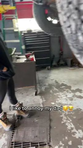 #fyp #foryoupage #apprenticemechanic #mechaniclife #womenintrades #girlmechanic 