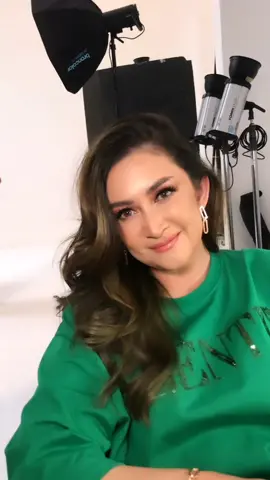 udah mau hujan lagi , cocok nih dngerin lagu melankolis smbil d temani kopi atau teh manis semanis ka Nafa atau malahn lbih manis ka Nafa yaa , assiikkkk😁  #nafaurbach #nafaurbachfansclub #tiadadustadihatiku 