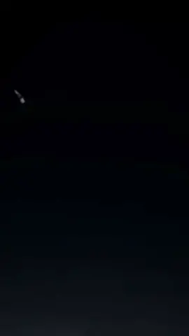 cinta tak mungkin berhenti #fyp #fypage #sad #katakata #qoutes #motivasi #brokenhome #MentalHealth #sadvibes #aesthetic #galaubrutal 