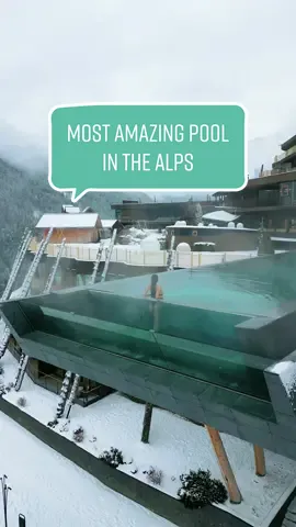 Suspended pool @Hotel Hubertus 🇮🇹🇮🇹🇮🇹 #italy #dolomites #winter #snow #traveltiktok 