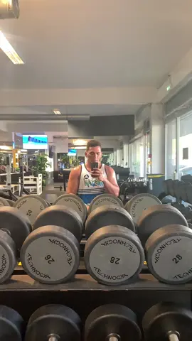 Un dimanche pas comme le précédent ! 😁 #gym #fitnessparktahiti #stayfocus #2k23 #training #tahiti #motivation 