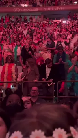 Happy Birthday Harry! (sorry I danced like this at your concert) 📹: @DaniCho