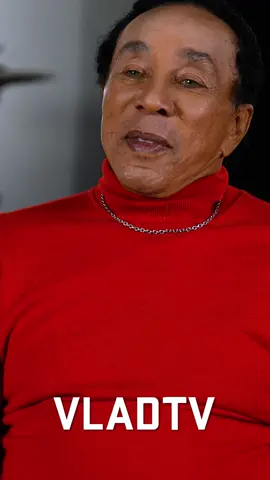 #smokeyrobinson Confirms Peter Shue's Story About Shootout at His Apollo Concert. Link in Bio for the Full Clip.