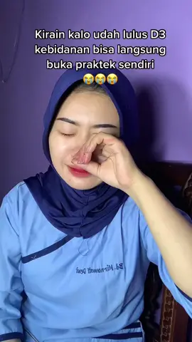 Akan ku jalani wlwpun jalannya rusak🥲🙏🏻 #bidancantik #perawatindonesia #AdaCintaAdaKitKat #foryoupage #nakes #viral 