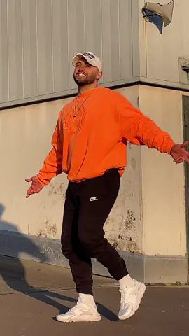 sunset with Danza Kuduro 🥹 #foryou #fürdich #dance #trend #fy #viral 