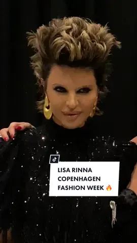 Lisa Rinna serving face. 🤯 #lisarinna #copenhagen #fashionweek