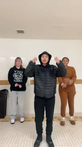 this took way too long for us. #tiktoktrending #dance #2023 #bestiepoo 