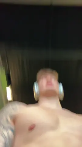 I’m out here blinding people #fyp 