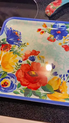 Making an after school snack.. #QuakerPregrain #snackboard #afterschoolsnack #snacks #kidssnack 