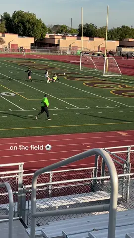 soccer<3#QuakerPregrain #fypシ #flowers #Soccer #soccergirl #5 