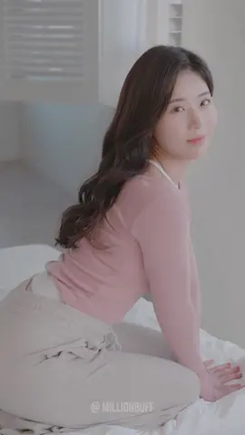 🤳🏻：🅻🅾🅾🅺🅱🅾🅾🅺5️⃣#2023 #beauty #girlpower #foryoupage #tiktokindia #tiktokusa #tiktokuk #fpy #foryou #millionbuff #TIKTOK #QuakerPregrain