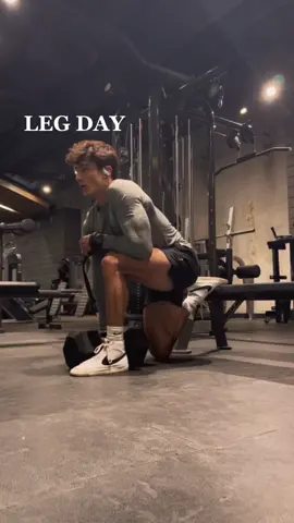 Leg day vlog.                                             #training #motivation #workout #Fitness #gym #capcut 
