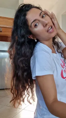 Fridays are meant for dancing in your PJs 🤩 #fridayvibes 