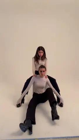 BTS of VIVACE photoshoot! STAY TUNED!#fyp #foryoupage #fashion#design#artdirection #stylist#brandfypシ#fypシ゚viral #exclusive#fashiondesign#trendsetter #vivace#models 