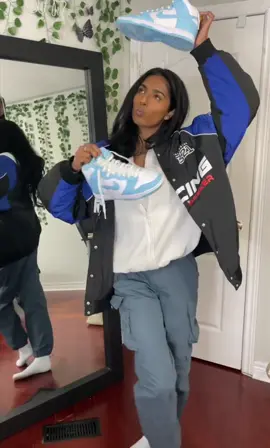 Style with me 😚🫶🏽 #fypシ #grwm #fashiontiktok #styletips #outfitideas #outfitinspo #winterfashion 